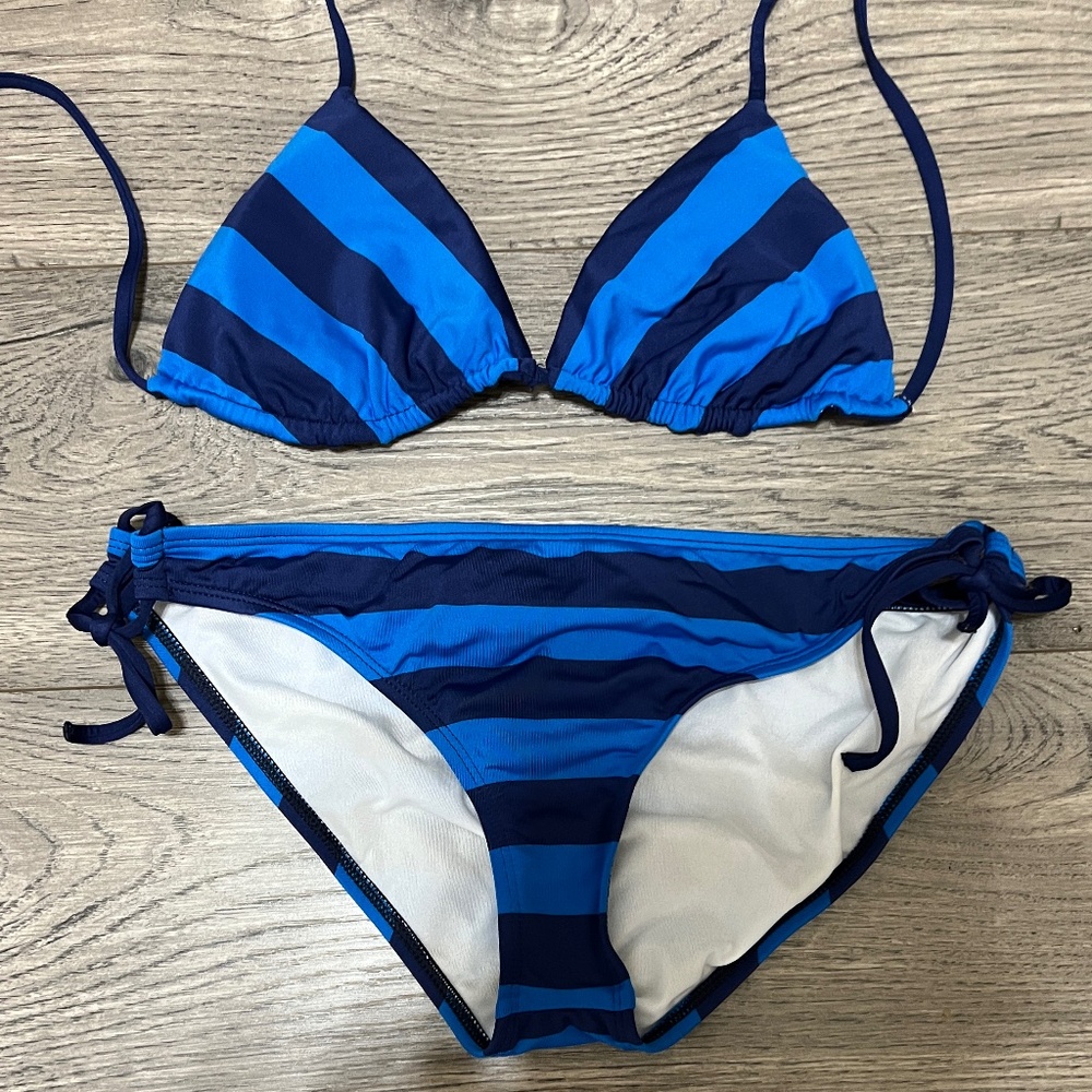 Splendid Bikini - Picture 7 of 7